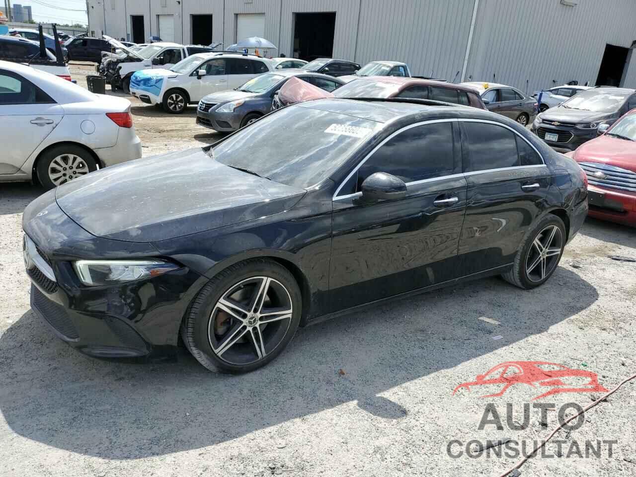 MERCEDES-BENZ A-CLASS 2021 - W1K3G4FB6MJ301564