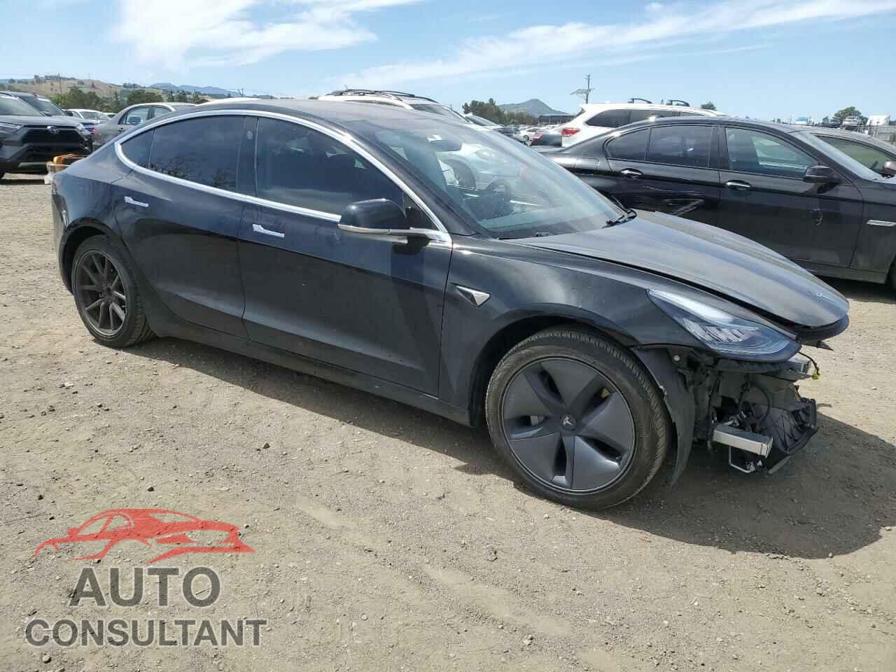 TESLA MODEL 3 2018 - 5YJ3E1EA8JF152097
