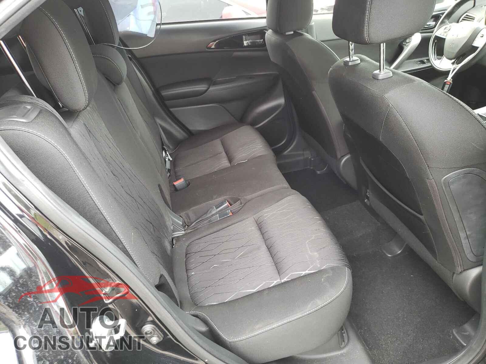 MITSUBISHI ECLIPSE 2018 - JA4AT5AA2JZ068209