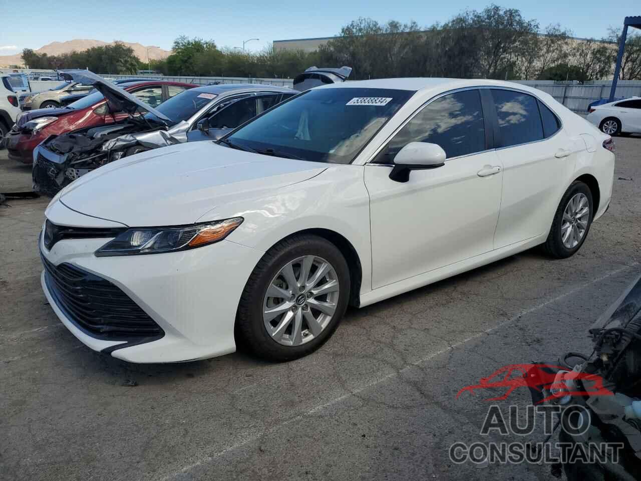 TOYOTA CAMRY 2018 - 4T1B11HK9JU073164