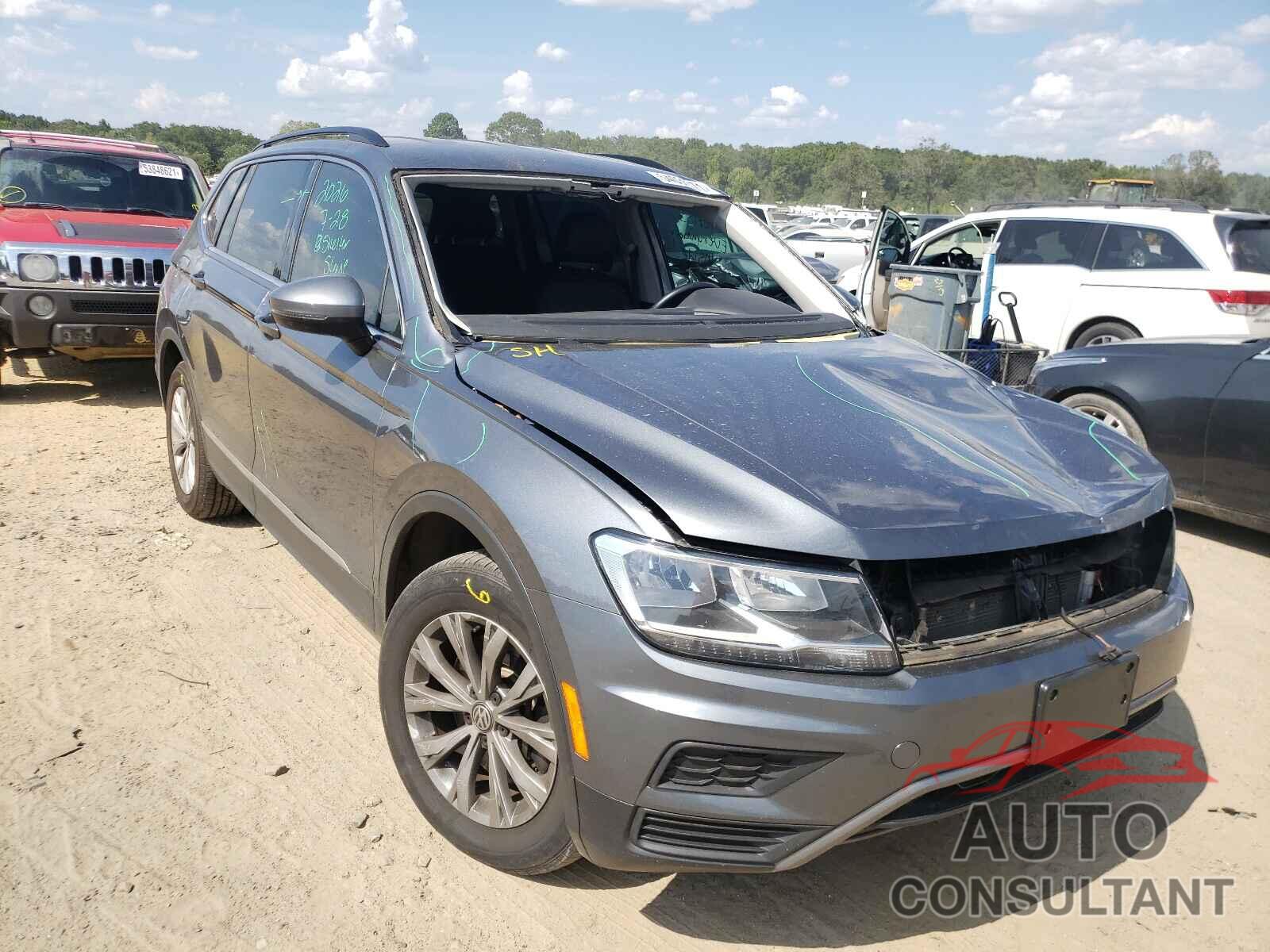 VOLKSWAGEN TIGUAN 2018 - 3VV3B7AX9JM078059