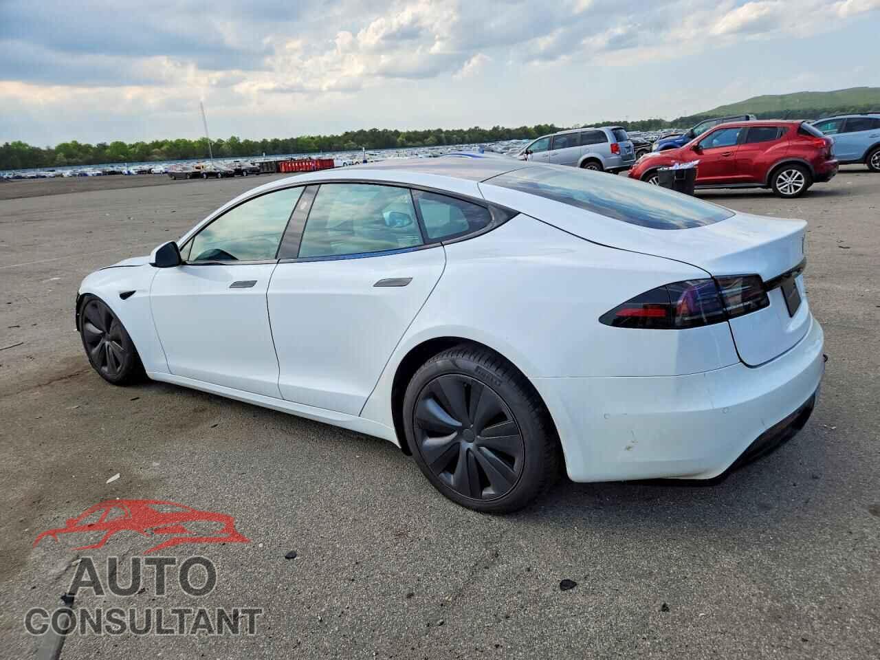 TESLA MODEL S 2022 - 5YJSA1E5XNF487541