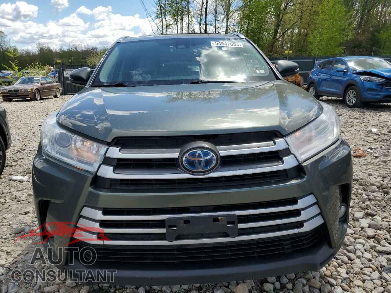 TOYOTA HIGHLANDER 2018 - 5TDJGRFH6JS043676