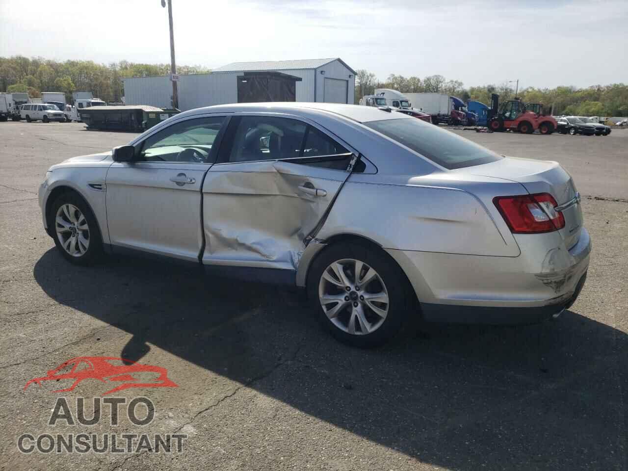 FORD TAURUS 2011 - 1FAHP2EW5BG107469