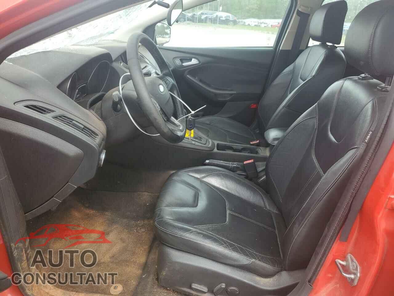 FORD FOCUS 2016 - 1FADP3K28GL222703