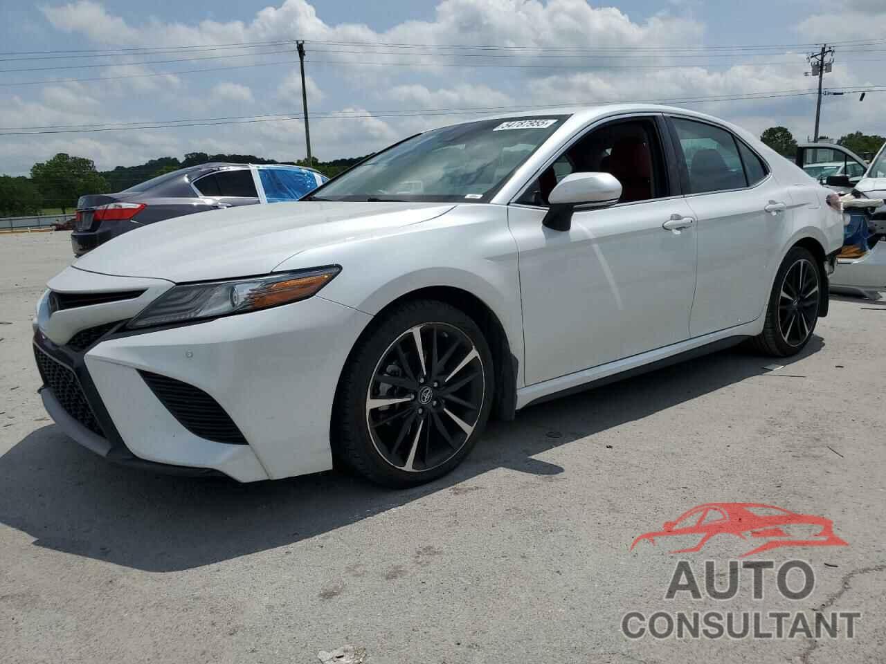 TOYOTA CAMRY 2018 - 4T1B61HK9JU119416