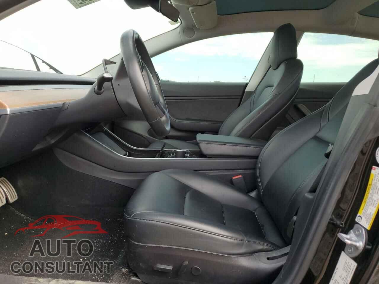 TESLA MODEL 3 2019 - 5YJ3E1EB2KF392711