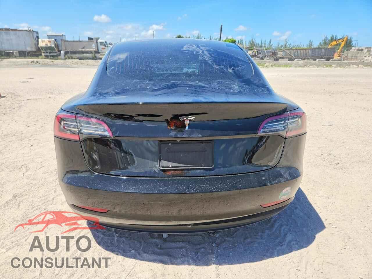 TESLA MODEL 3 2019 - 5YJ3E1EA3KF296786