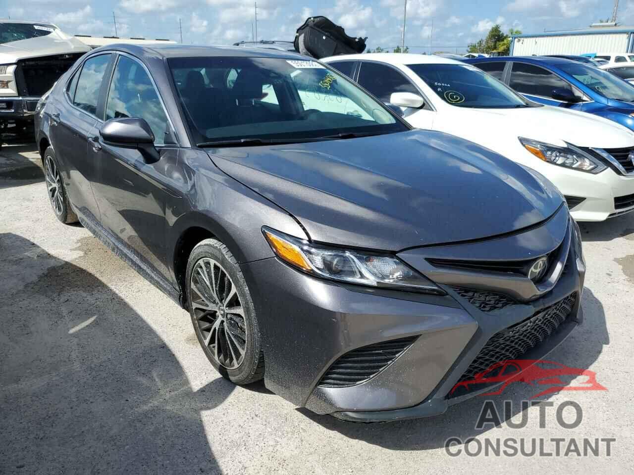 TOYOTA CAMRY 2018 - 4T1B11HK0JU006050