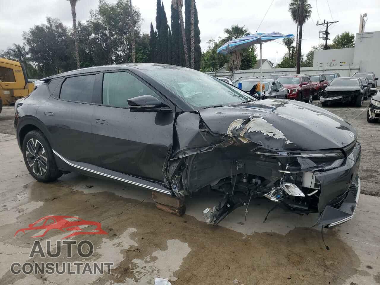 KIA EV6 LIGHT 2023 - KNDC34LB2P5158488