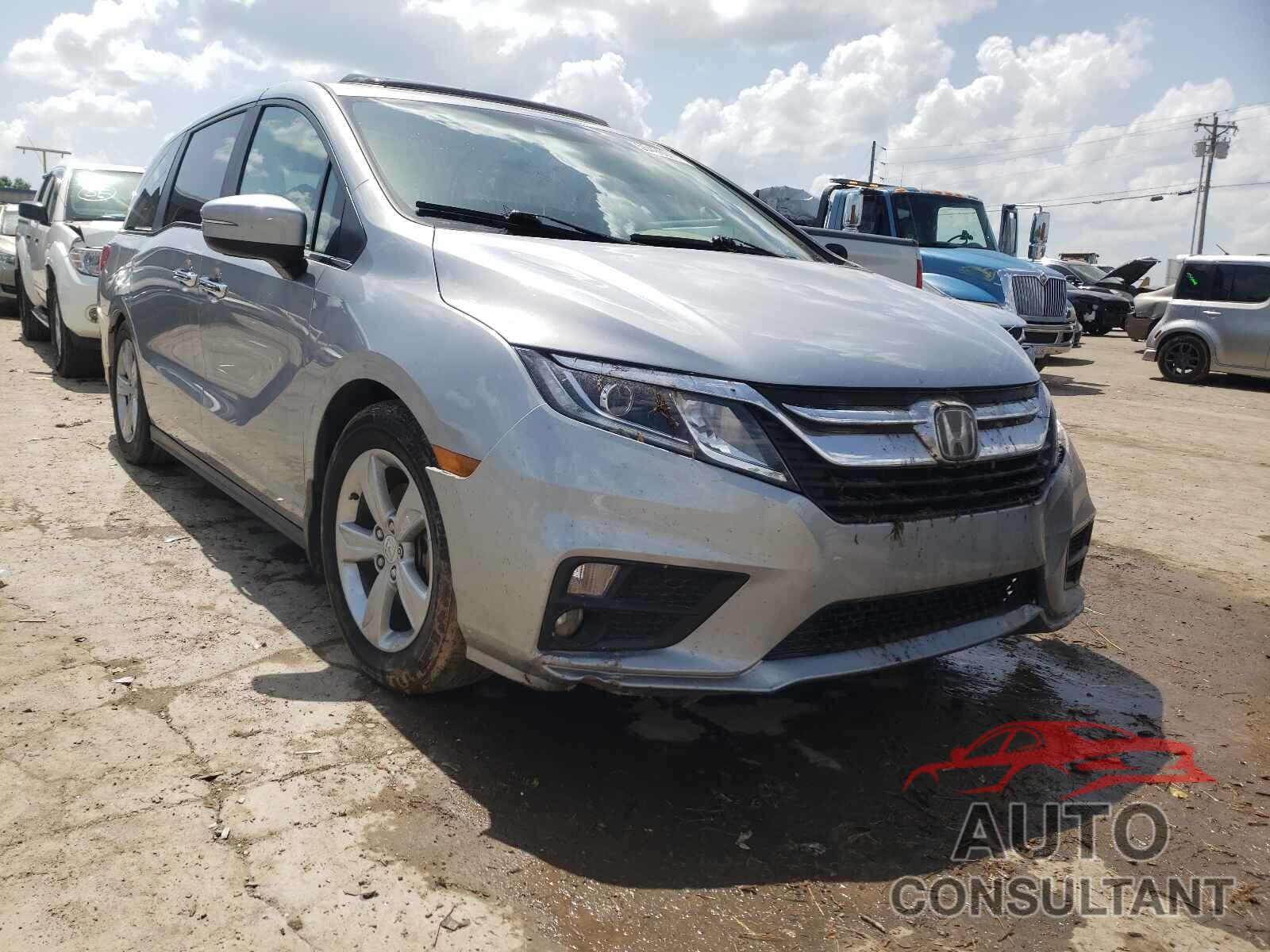 HONDA ODYSSEY 2018 - 5FNRL6H72JB077121