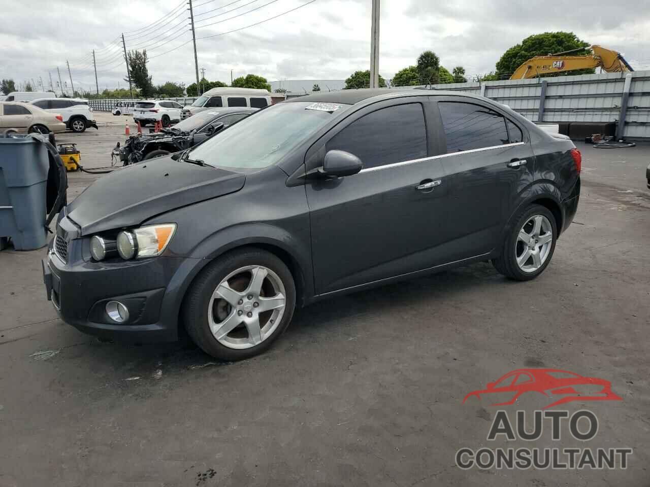 CHEVROLET SONIC 2015 - 1G1JE5SB7F4120227