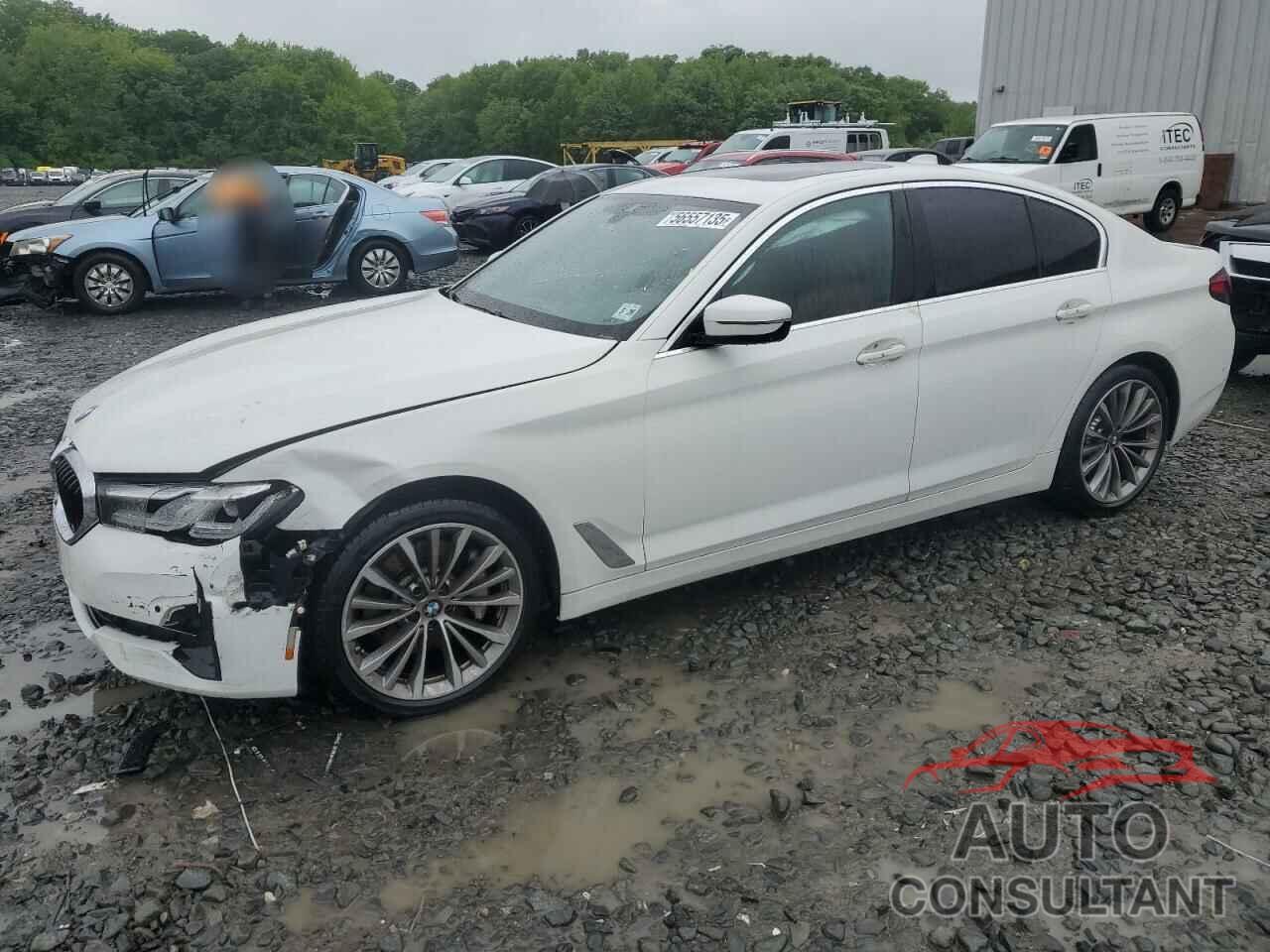 BMW 5 SERIES 2021 - WBA13BJ03MCG98761