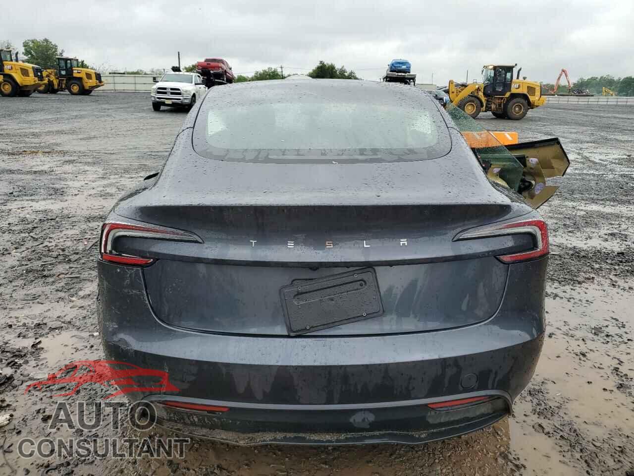 TESLA MODEL 3 2024 - 5YJ3E1EA8RF748368