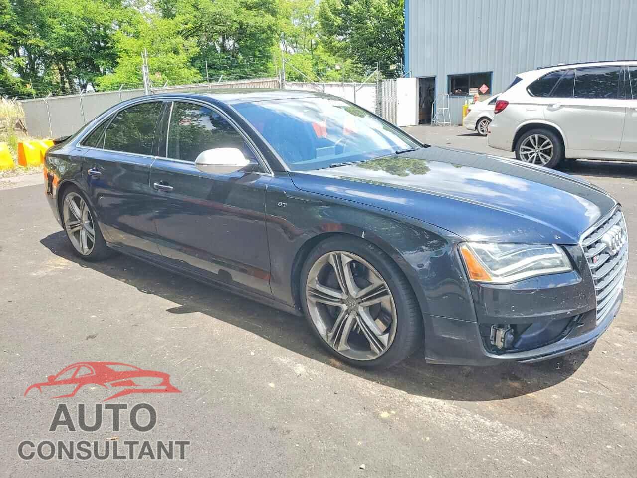 AUDI S8 2013 - WAUD2AFD1DN026673