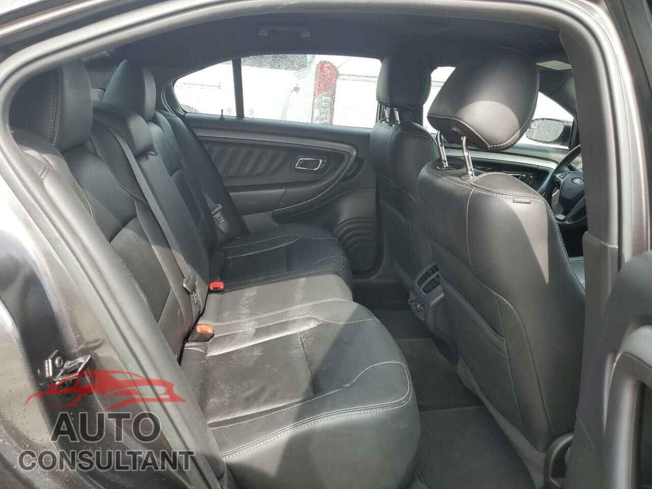 FORD TAURUS 2015 - 1FAHP2E82FG134829