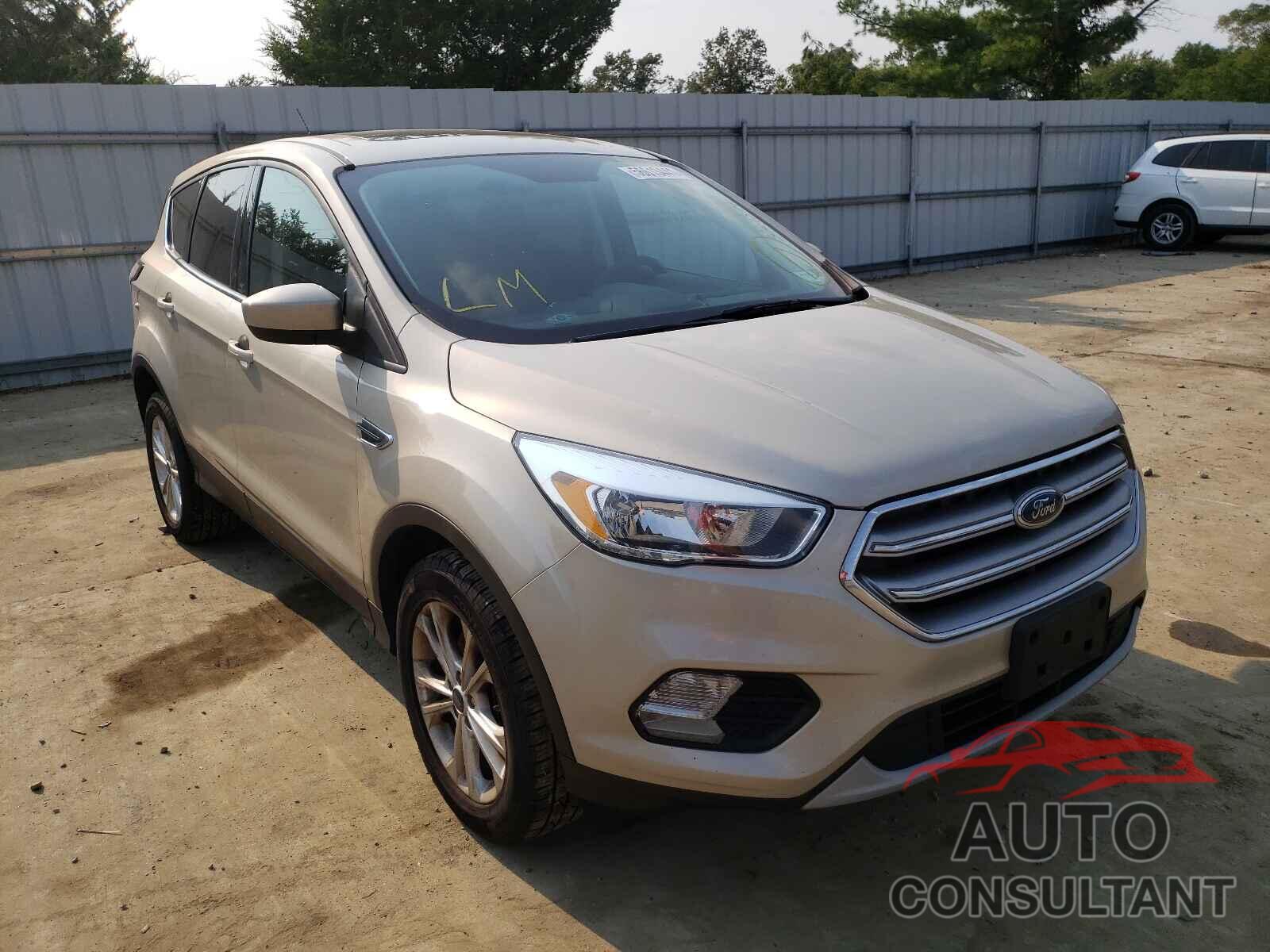 FORD ESCAPE 2017 - 1FMCU9GD6HUE83203