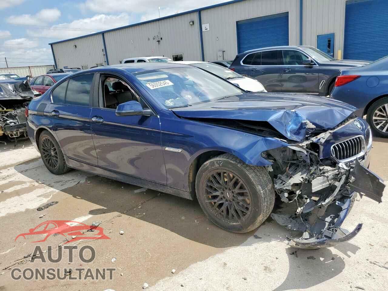 BMW 5 SERIES 2015 - WBA5A5C52FD523588