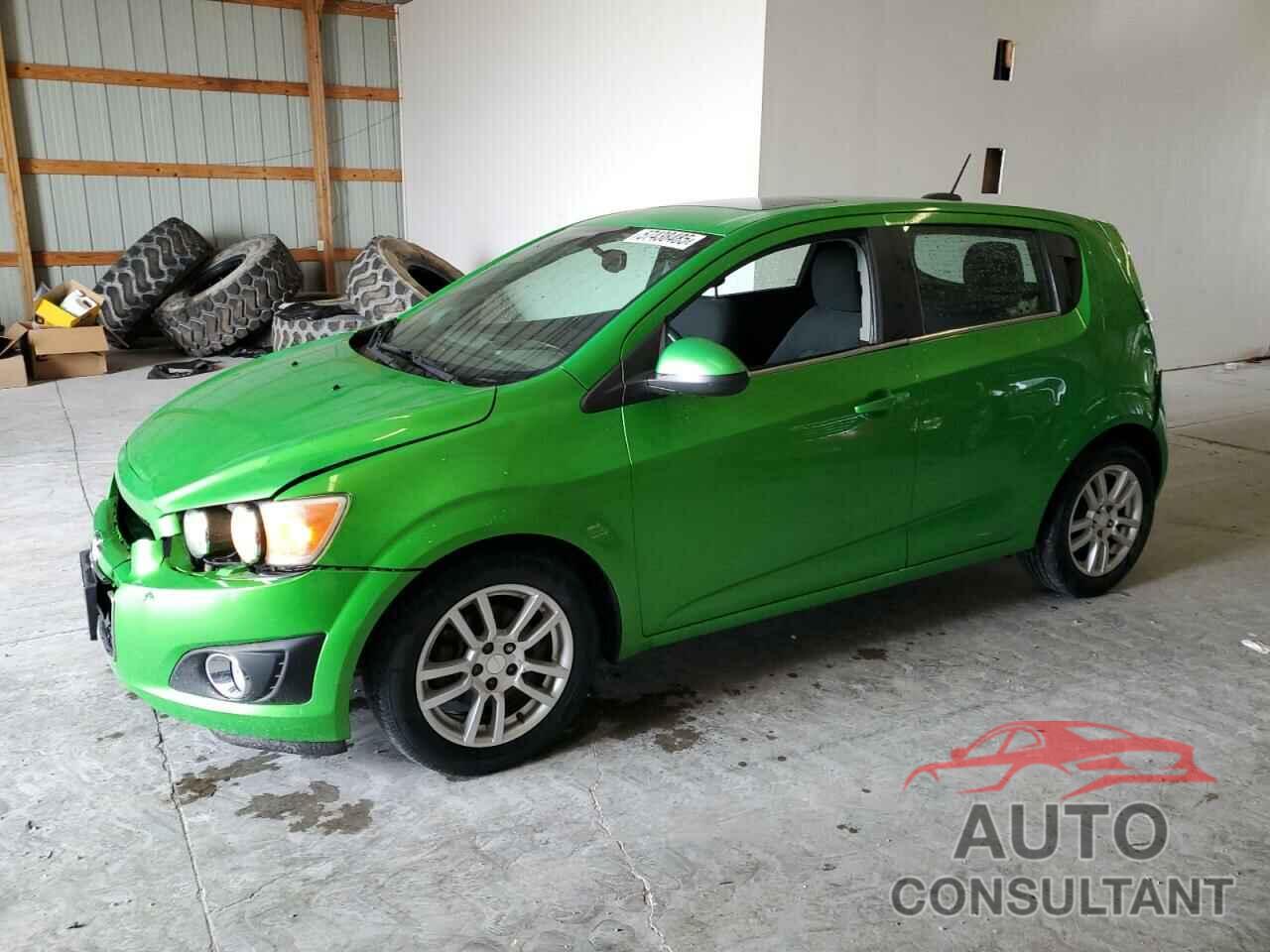 CHEVROLET SONIC 2015 - 1G1JC6SH9F4140219
