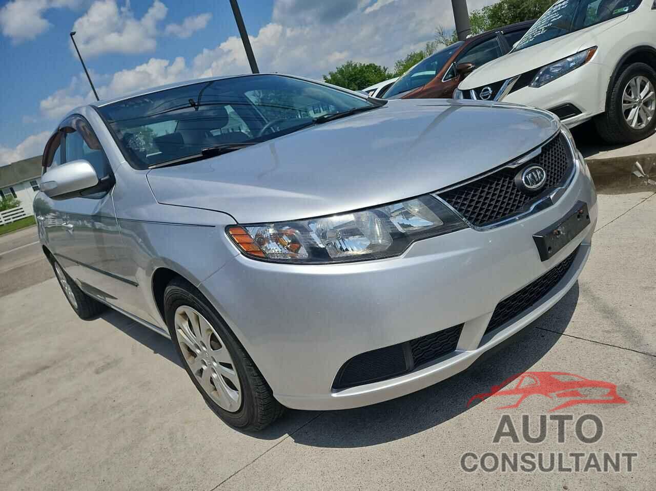 KIA FORTE 2010 - KNAFU4A27A5225622