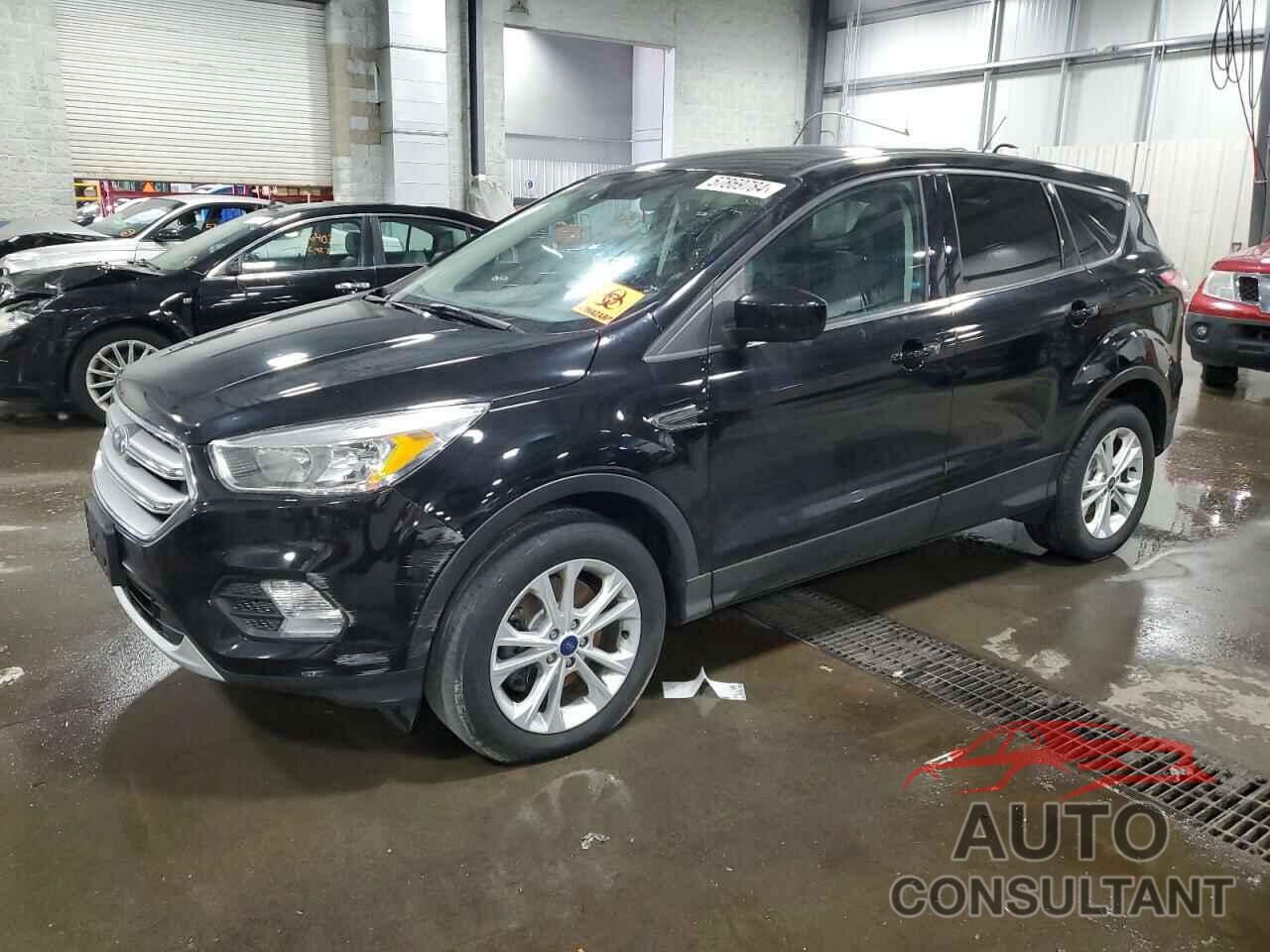 FORD ESCAPE 2017 - 1FMCU9GD0HUD85915