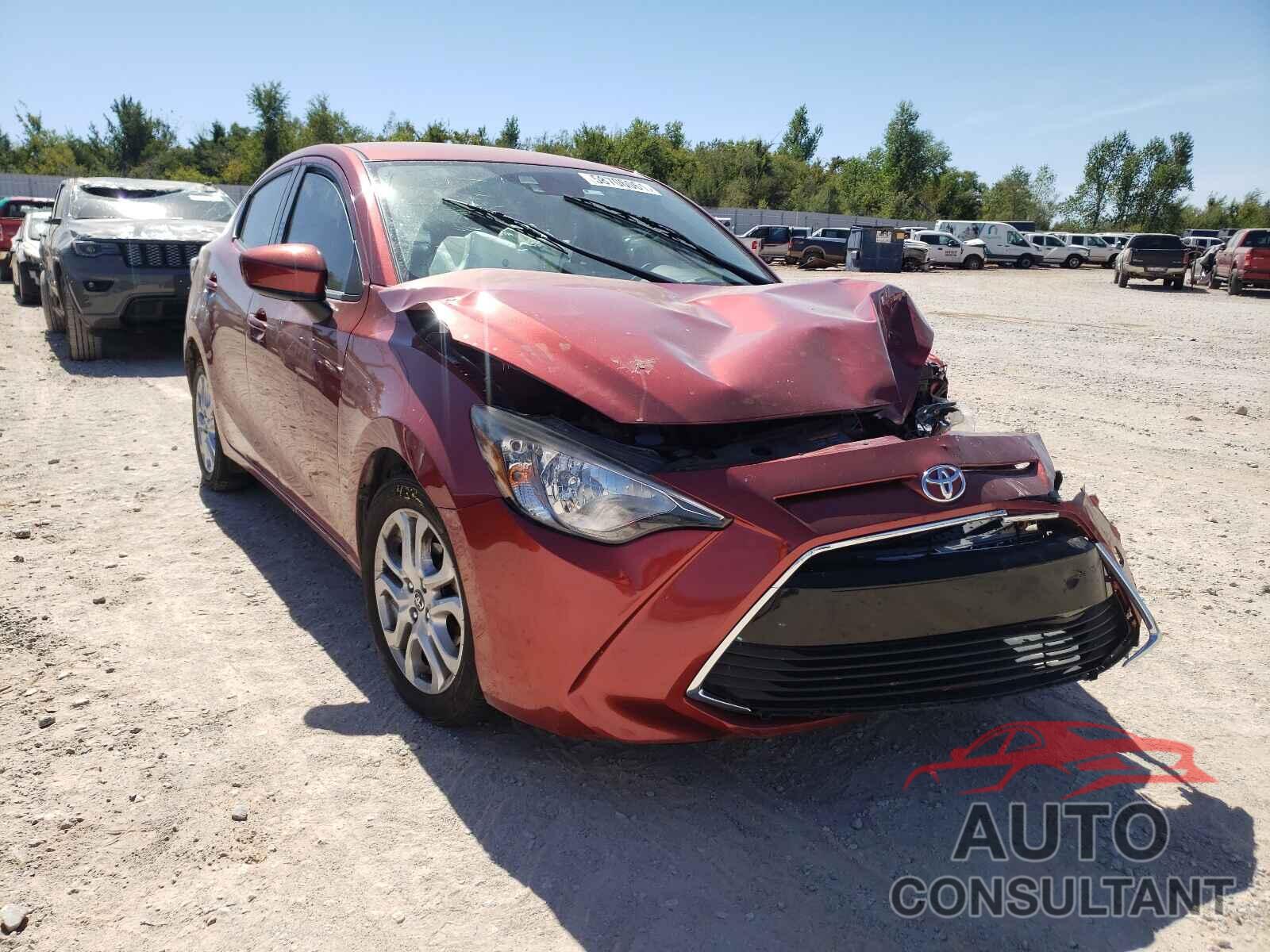 TOYOTA YARIS 2017 - 3MYDLBYV5HY183791