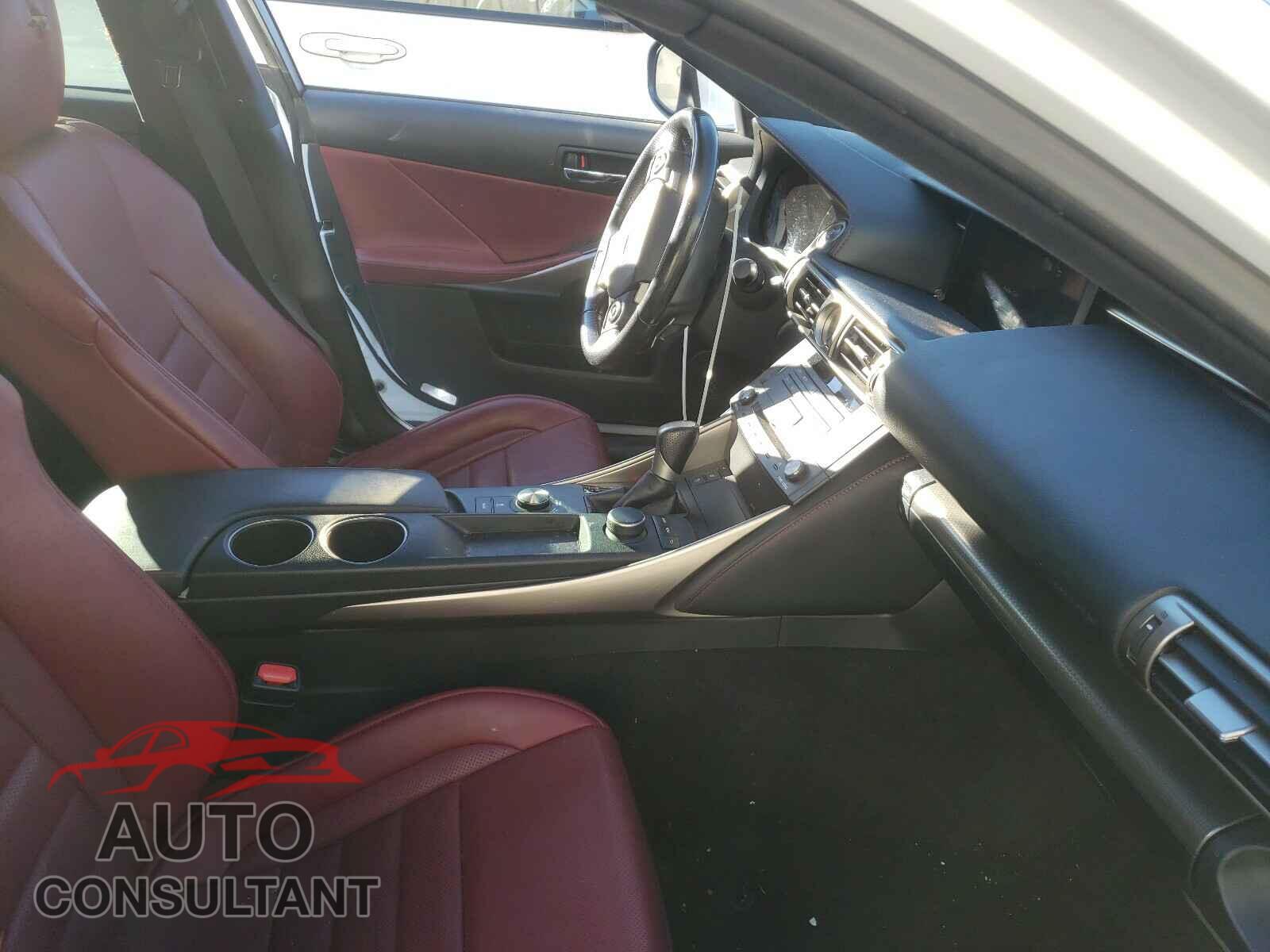 LEXUS IS 2016 - JTHCM1D28G5010659