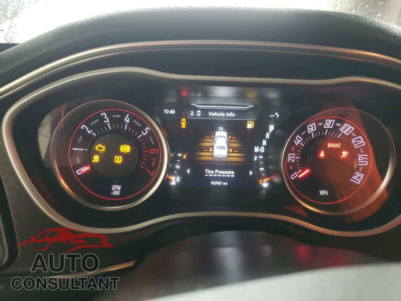 DODGE CHALLENGER 2018 - 2C3CDZBTXJH338939