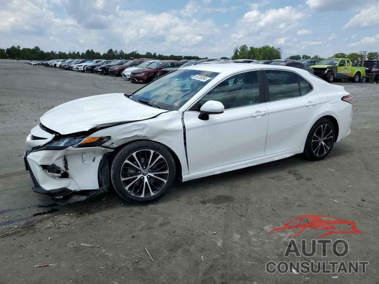 TOYOTA CAMRY 2018 - 4T1B11HKXJU670114