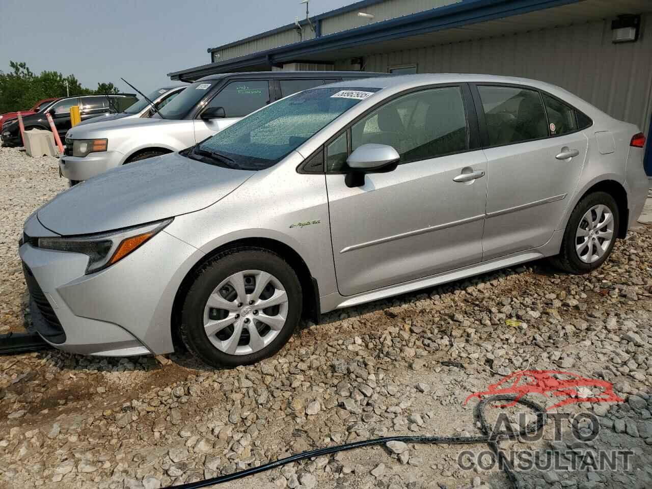 TOYOTA COROLLA 2024 - JTDBCMFE9RJ032043