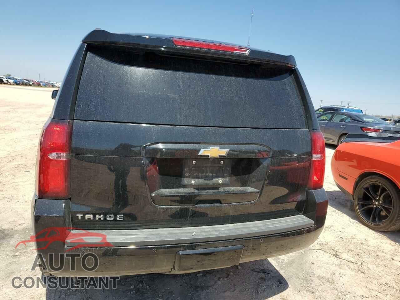 CHEVROLET TAHOE 2017 - 1GNSCBKC7HR198822