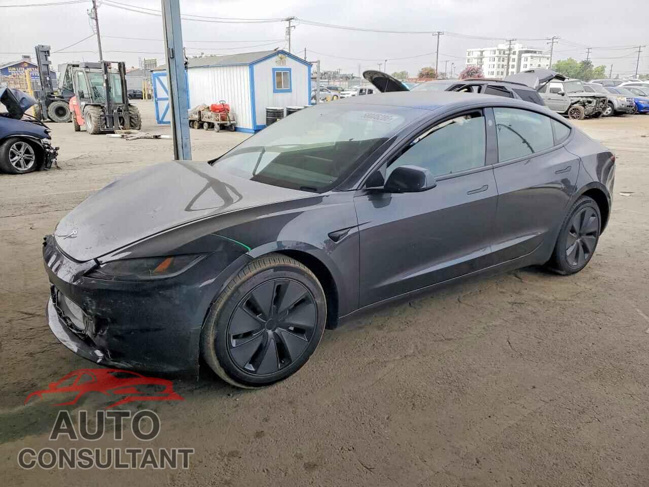 TESLA MODEL 3 2025 - 5YJ3E1EA2SF072425