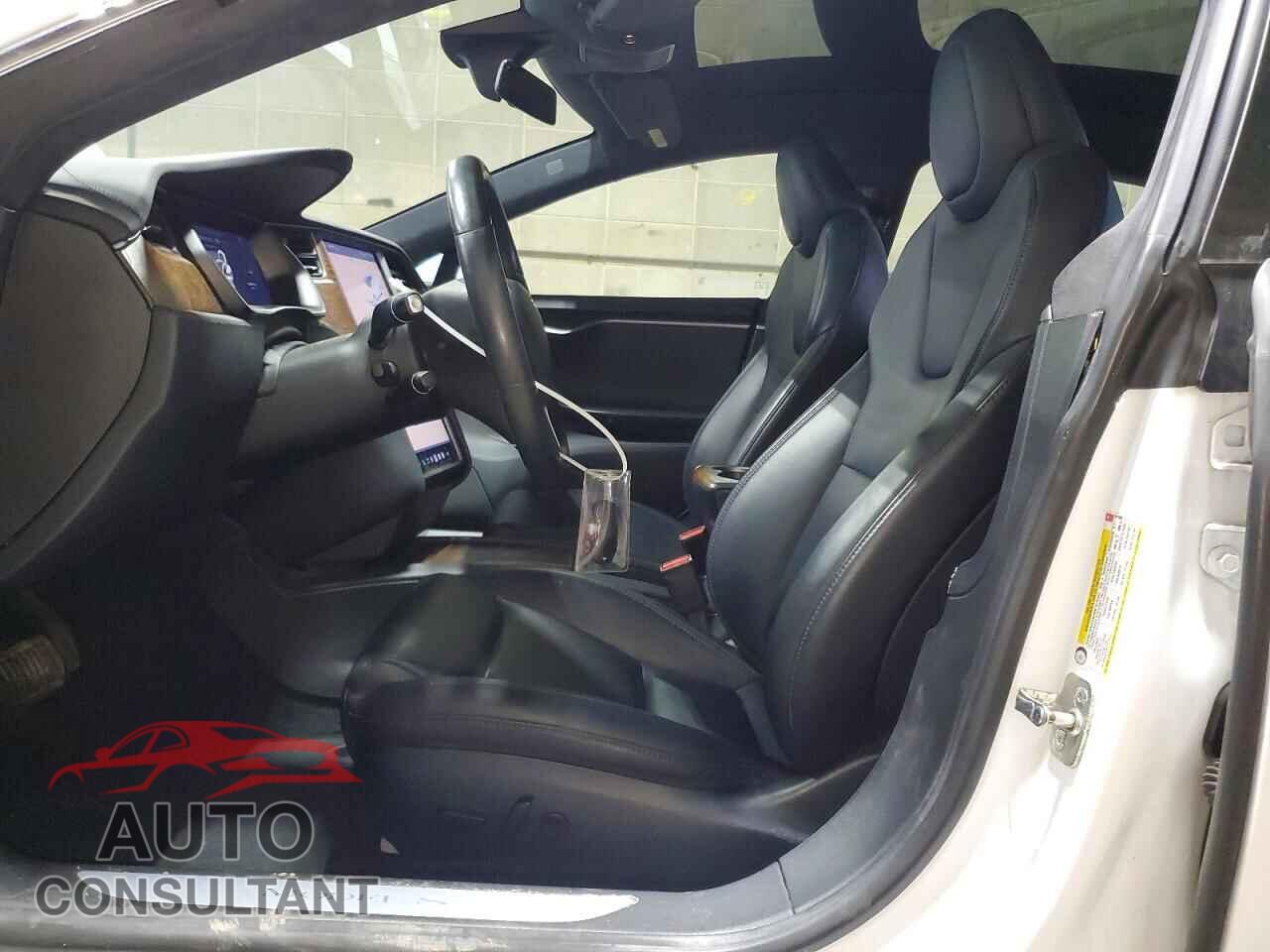 TESLA MODEL S 2021 - 5YJSA1E24MF417800