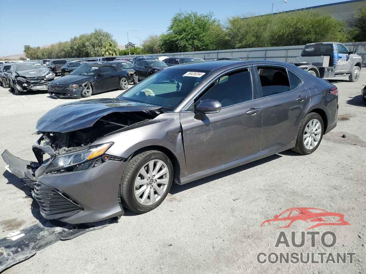 TOYOTA CAMRY 2018 - 4T1B11HK6JU079701