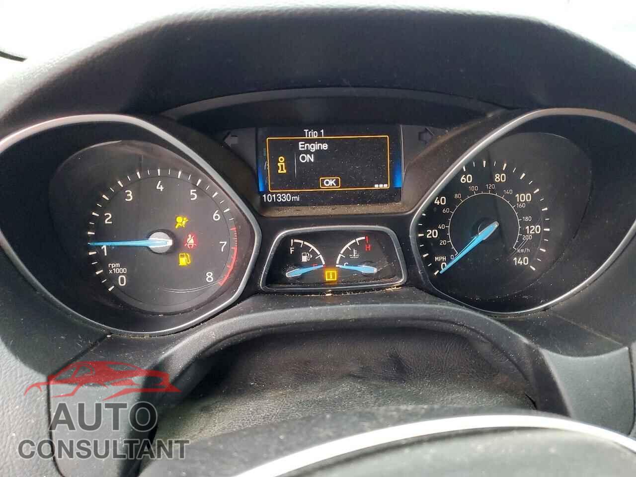 FORD FOCUS 2015 - 1FADP3E22FL334827