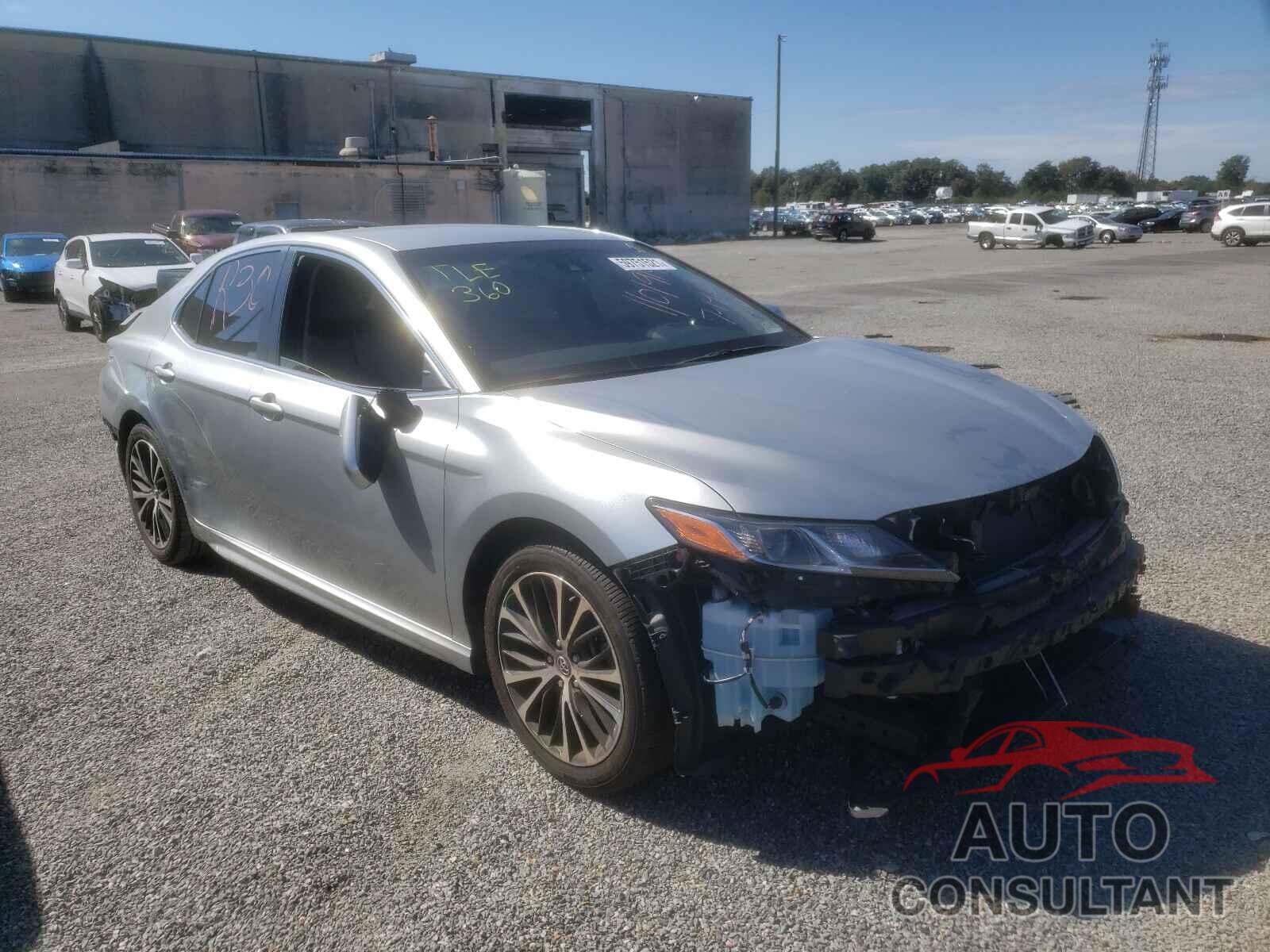 TOYOTA CAMRY 2018 - JTNB11HK9J3031406