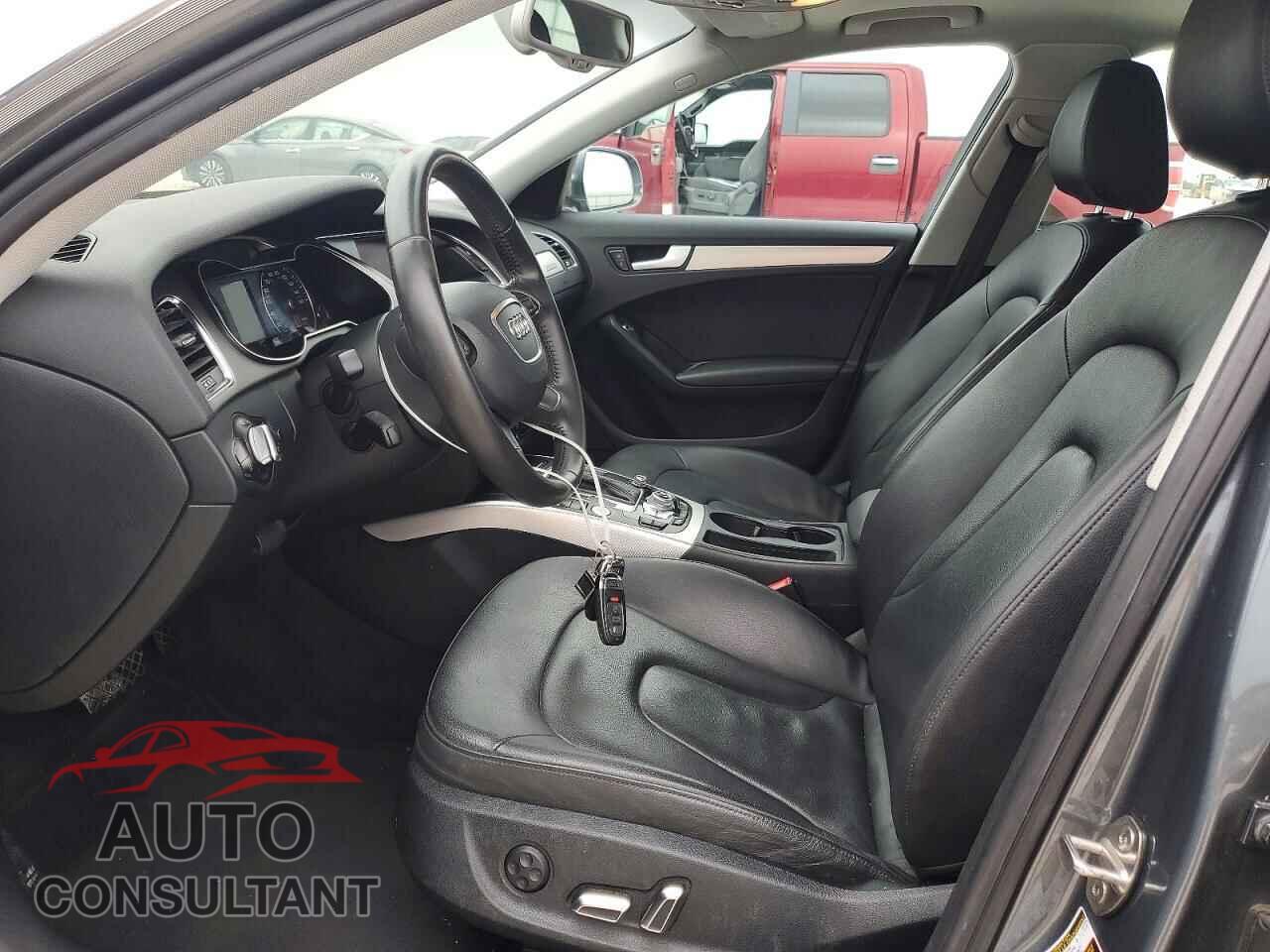 AUDI A4 2013 - WAUFFAFL2DN004444