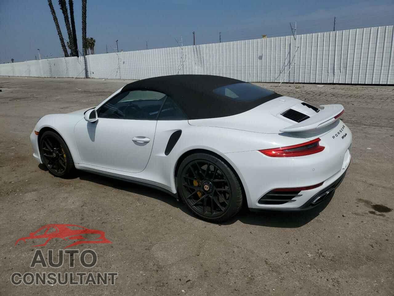 PORSCHE 911 2018 - WP0CD2A95JS162366