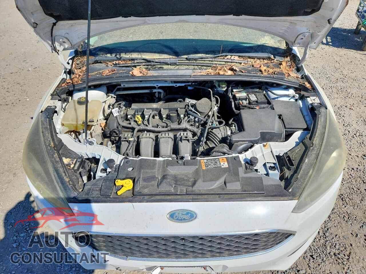 FORD FOCUS 2015 - 1FADP3K29FL283217