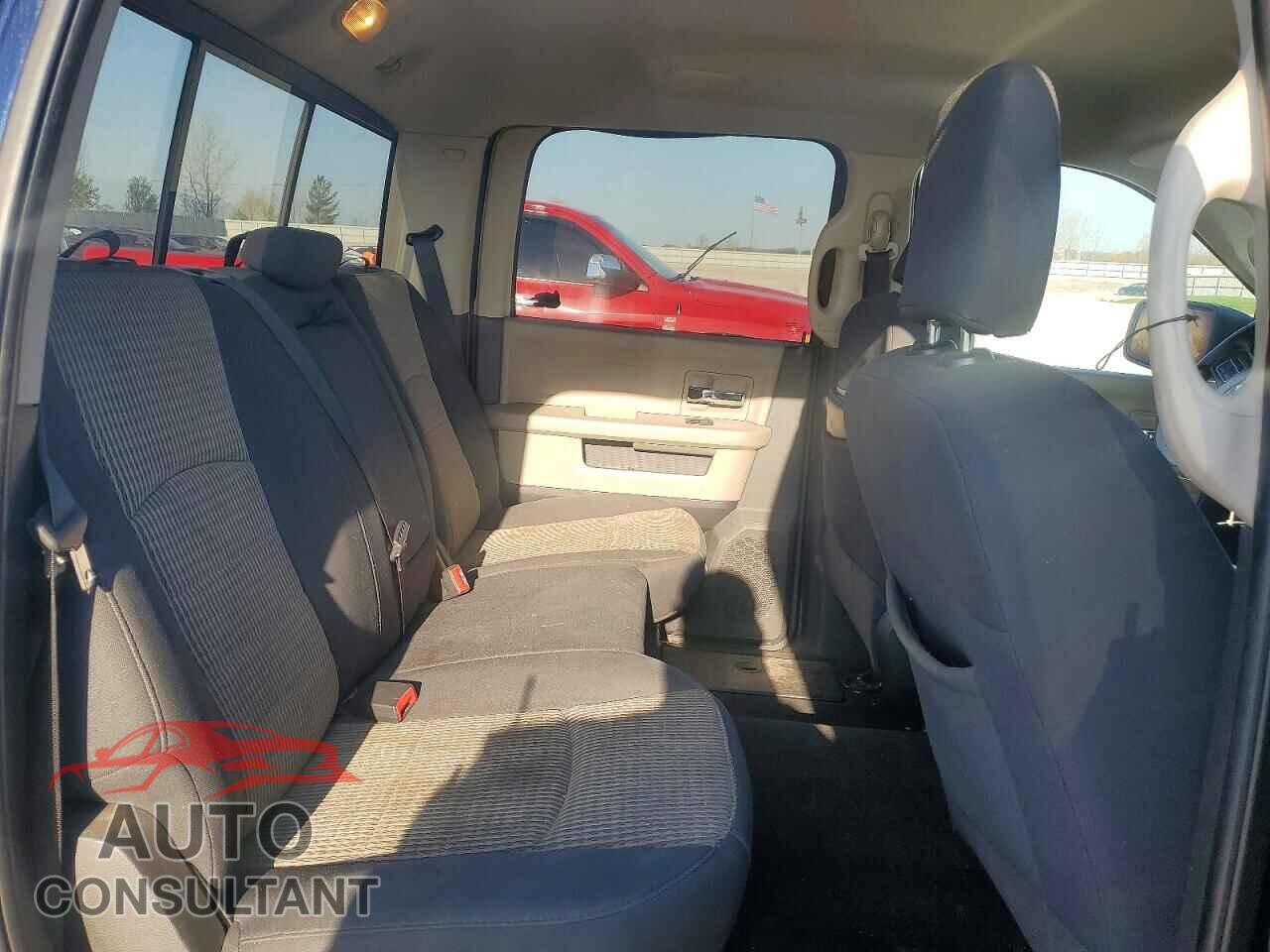 DODGE RAM 1500 2012 - 1C6RD7LT1CS172256