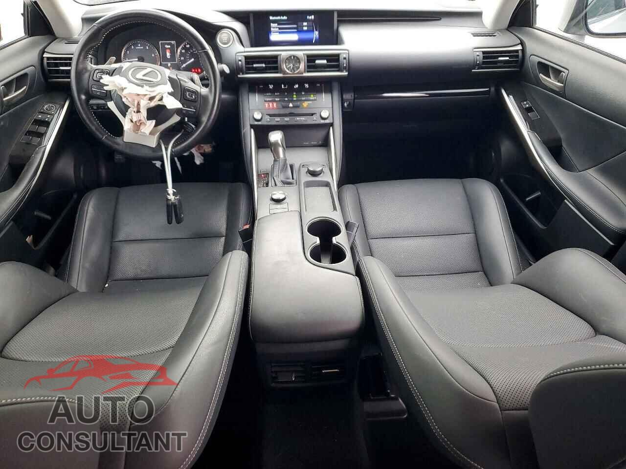 LEXUS IS 2017 - JTHBA1D29H5061237