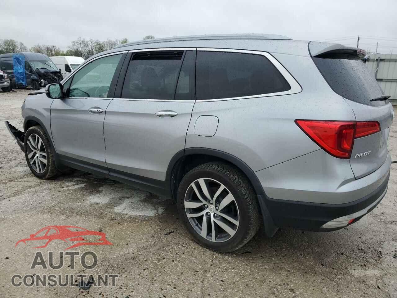 HONDA PILOT 2017 - 5FNYF6H99HB021210