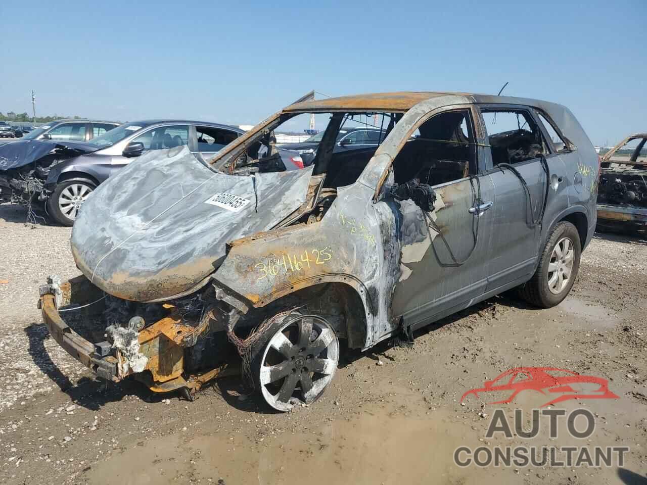 KIA SORENTO 2011 - 5XYKT3A16BG186861