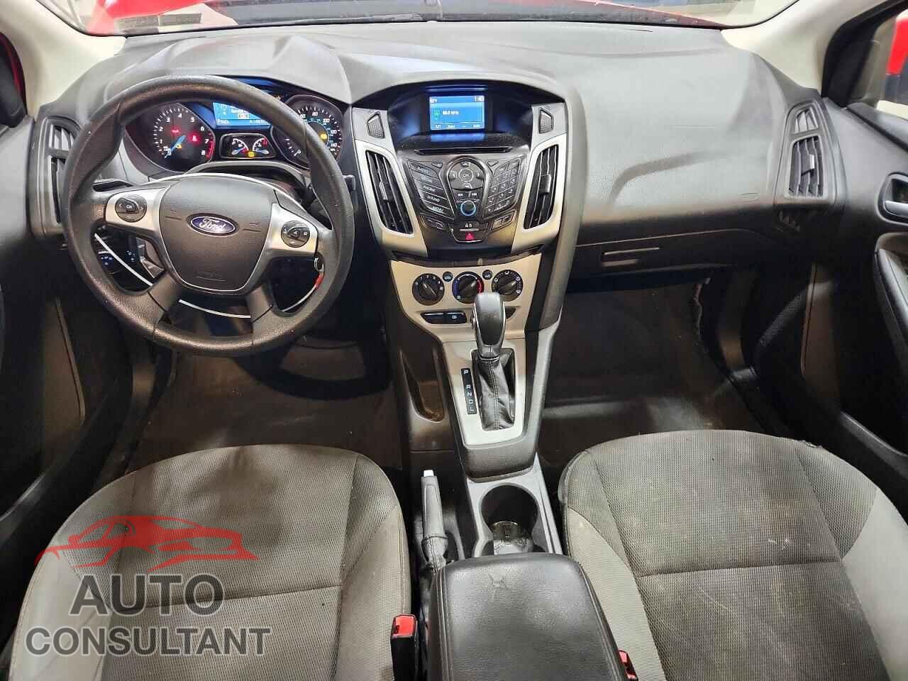 FORD FOCUS 2014 - 1FADP3F23EL295579