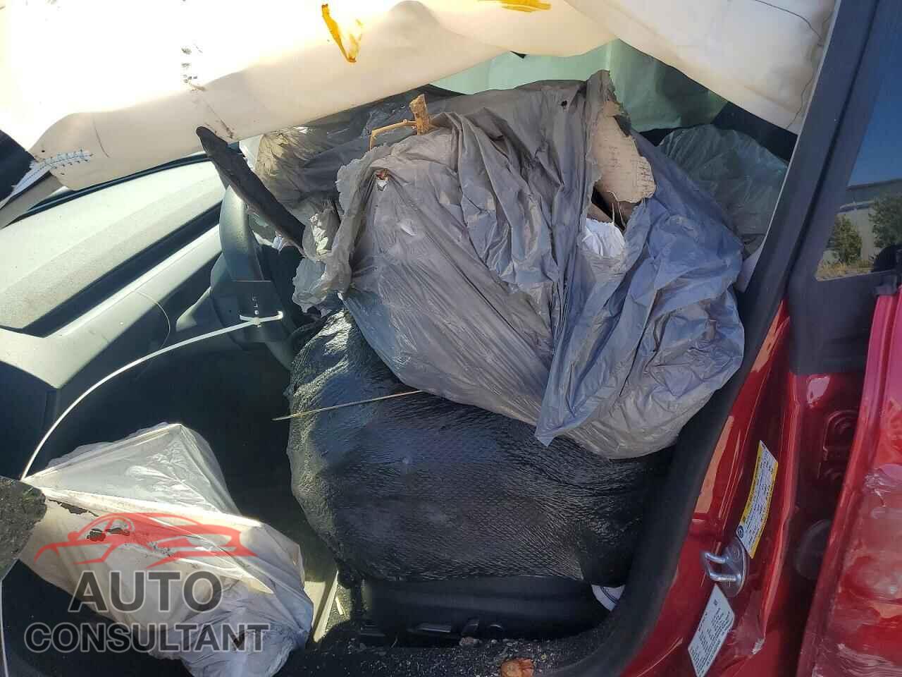 TESLA MODEL 3 2025 - 5YJ3E1EA5SF056607