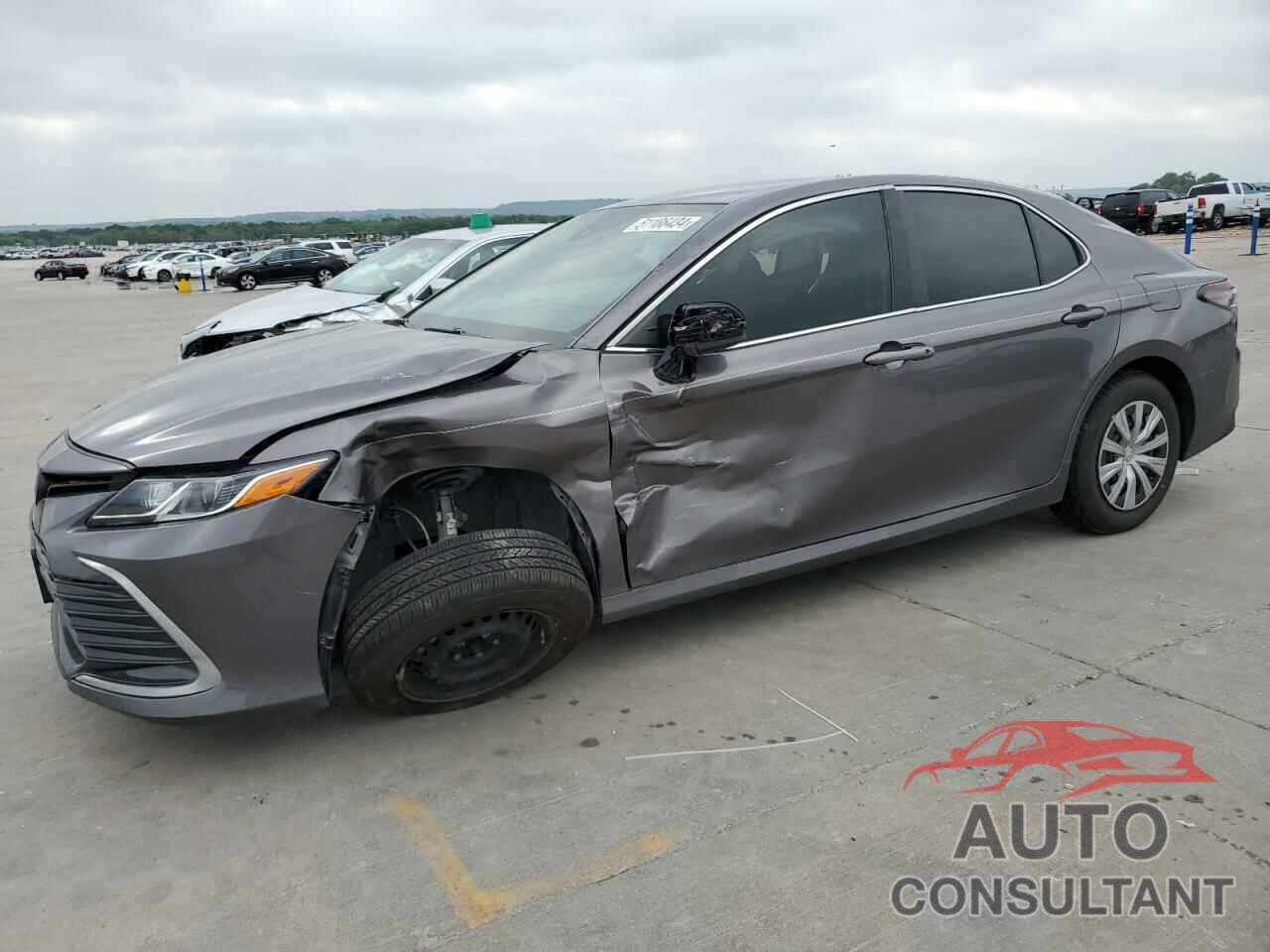 TOYOTA CAMRY 2022 - 4T1C31AK9NU579219