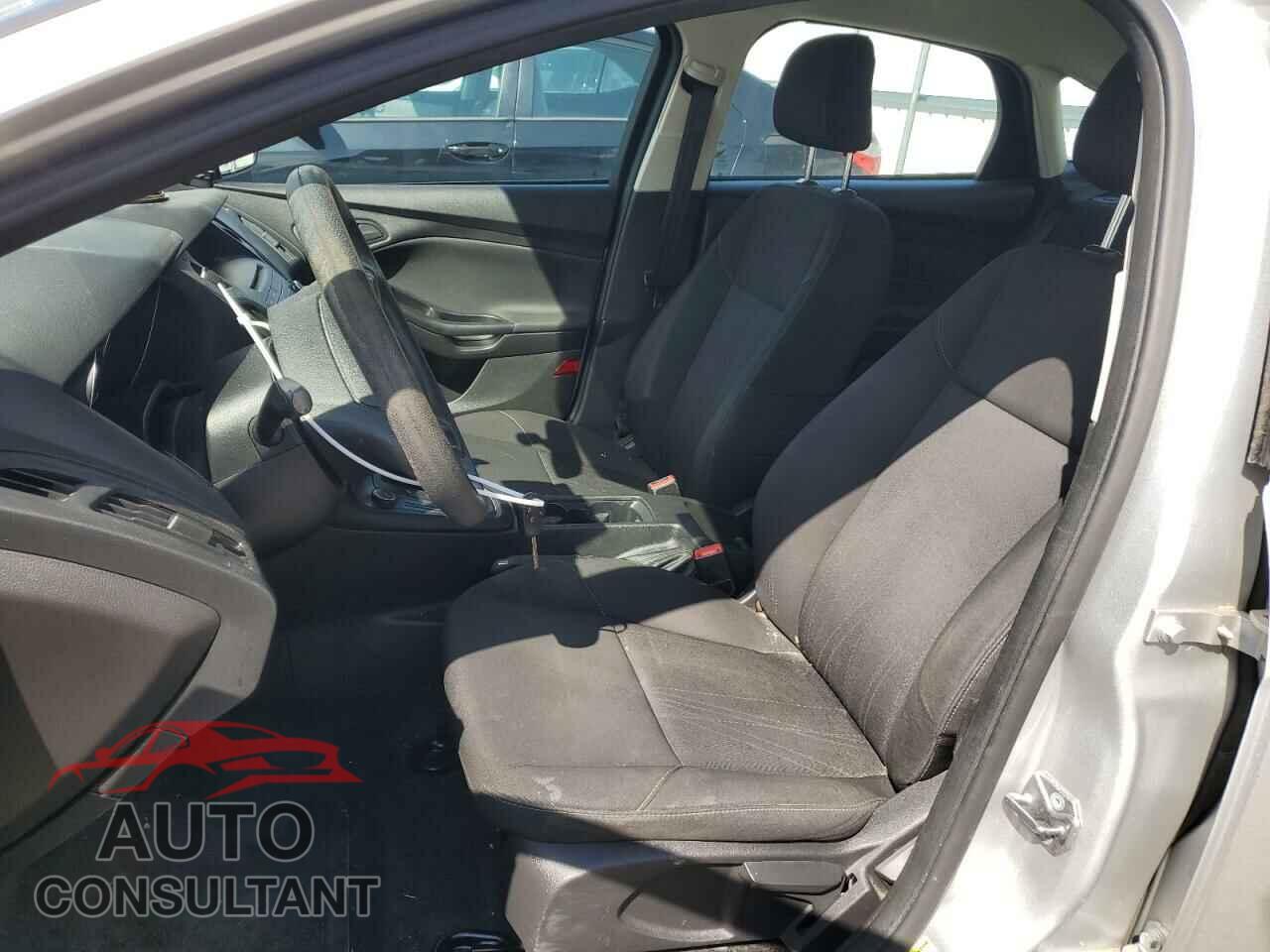FORD FOCUS 2016 - 1FADP3E23GL328486