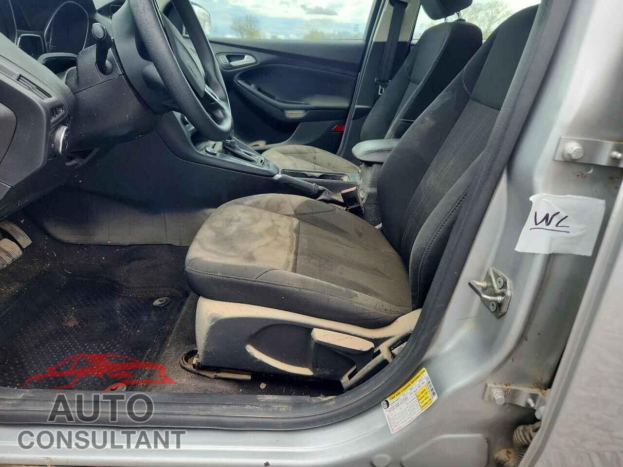 FORD FOCUS 2017 - 1FADP3F24HL315990