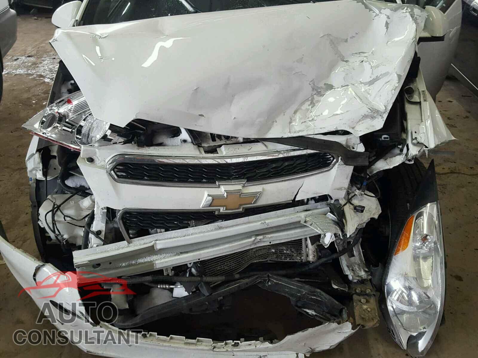 CHEVROLET SPARK 2015 - KL8CD6S98FC740136