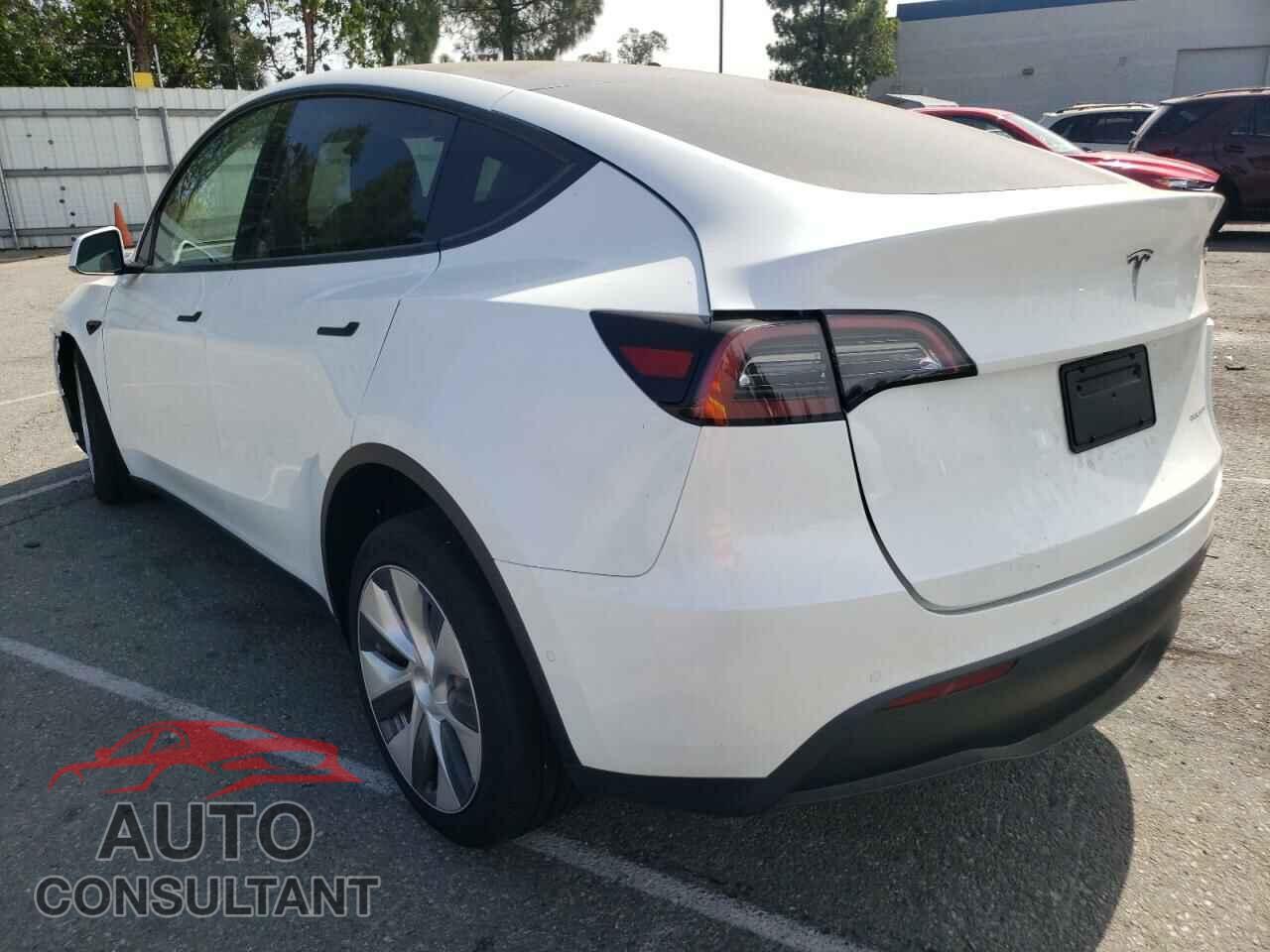 TESLA MODEL Y 2022 - 7SAYGDEE5NF353517